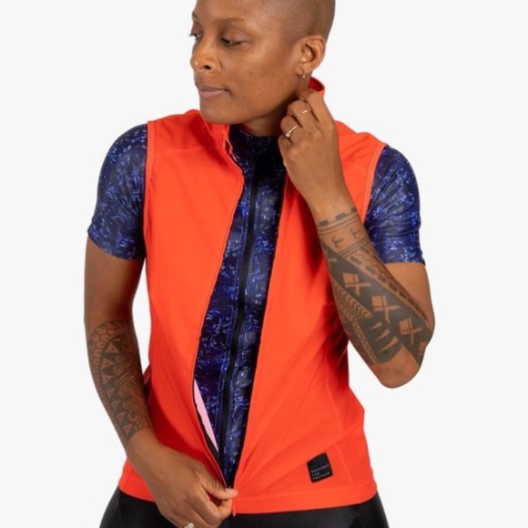 Machines For Freedom: All Weather Vest in Hibiscus - Picture 1 of 10